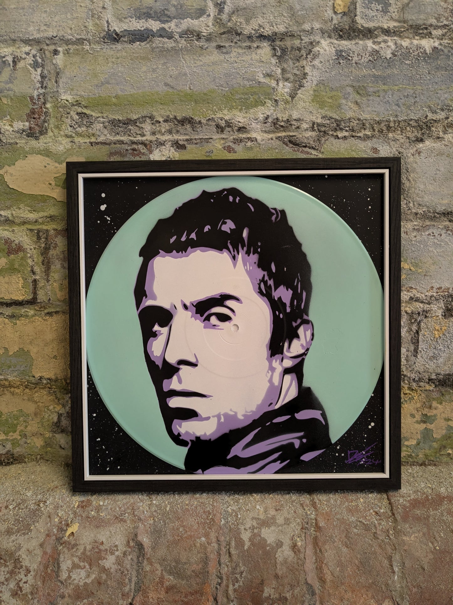 Liam & Noel Gallagher 12" Painted Record Set